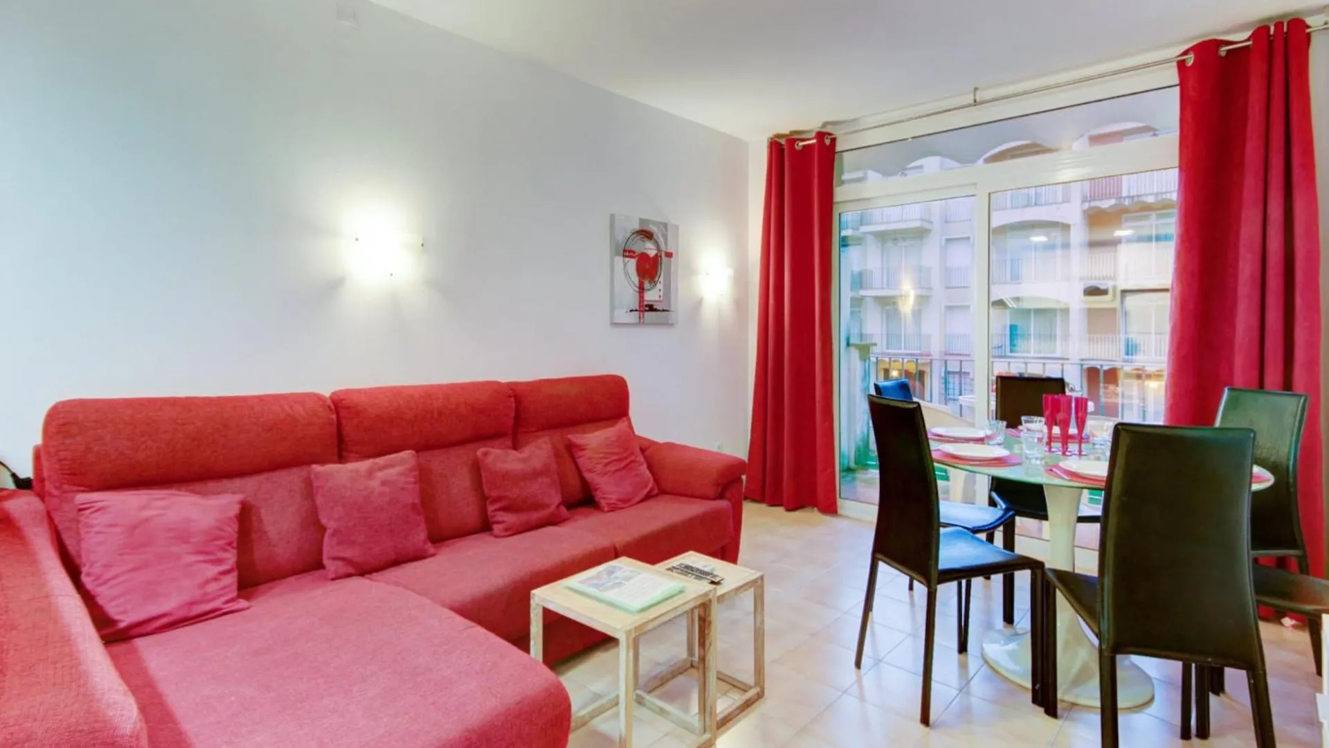 Cosy Apartment Near Beach Empuriabrava