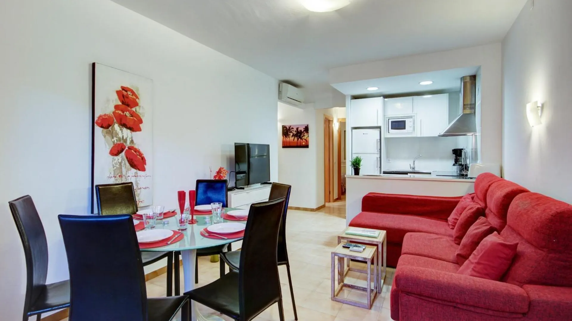 Cosy Apartment Near Beach Empuriabrava