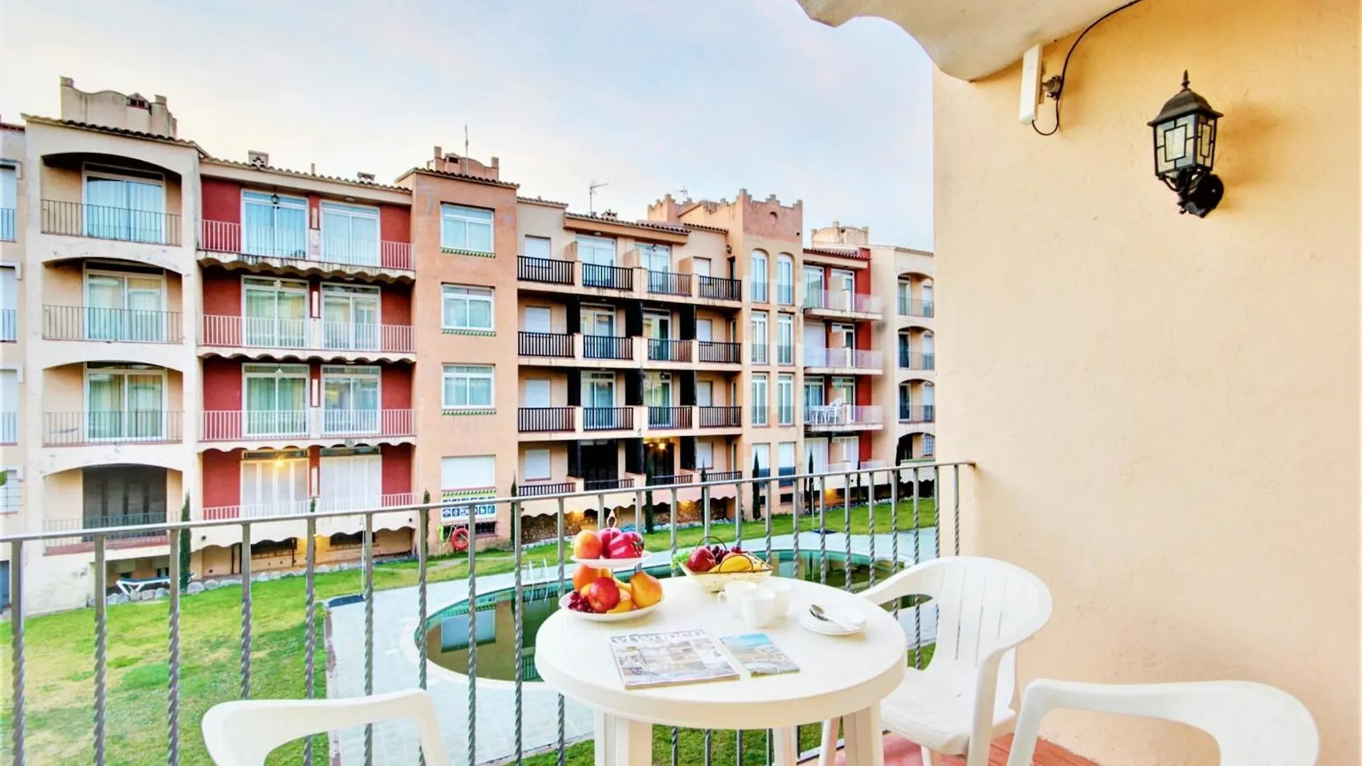 Cosy Apartment Near Beach Empuriabrava Spain
