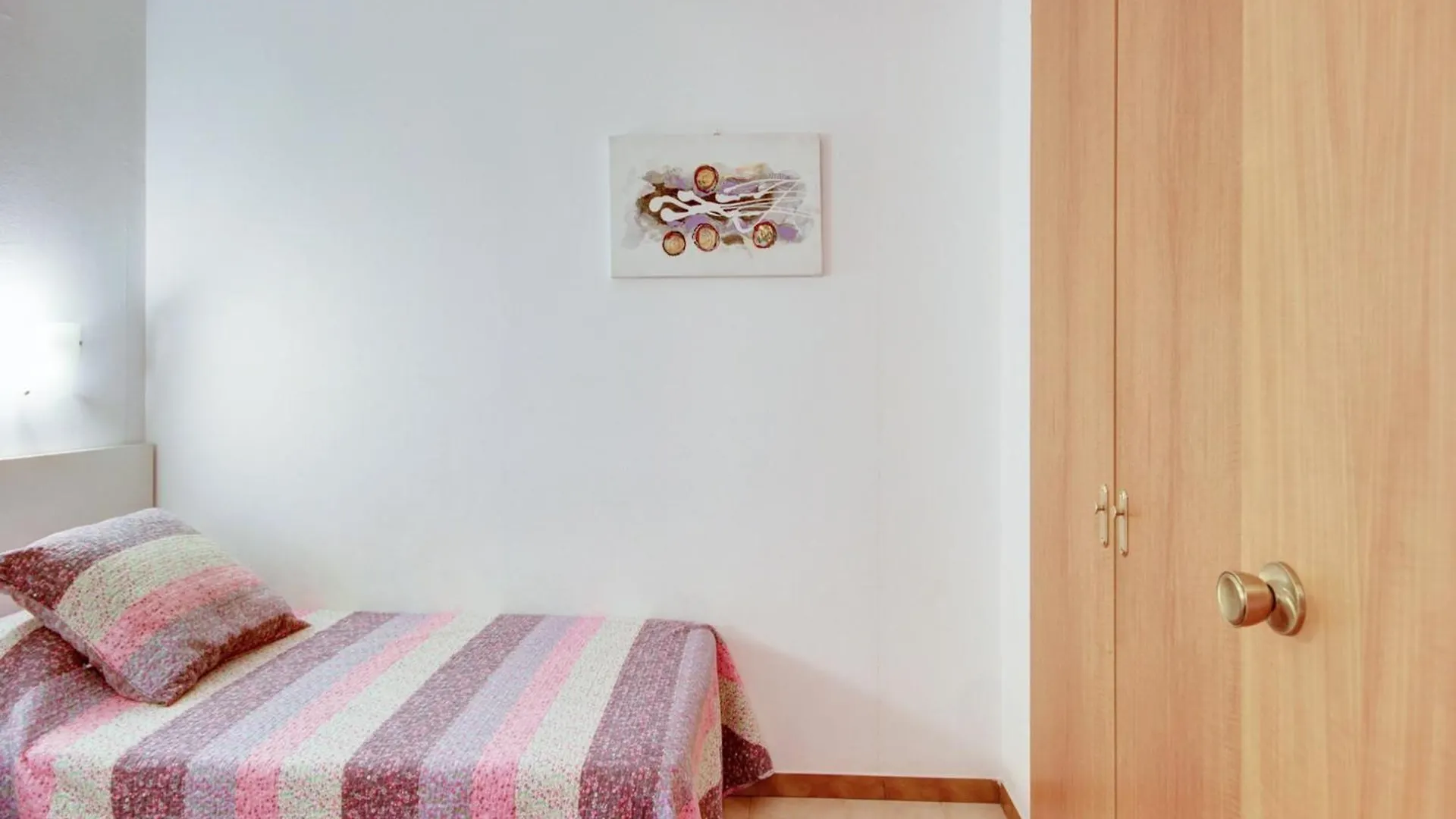 Cosy Apartment Near Beach Empuriabrava